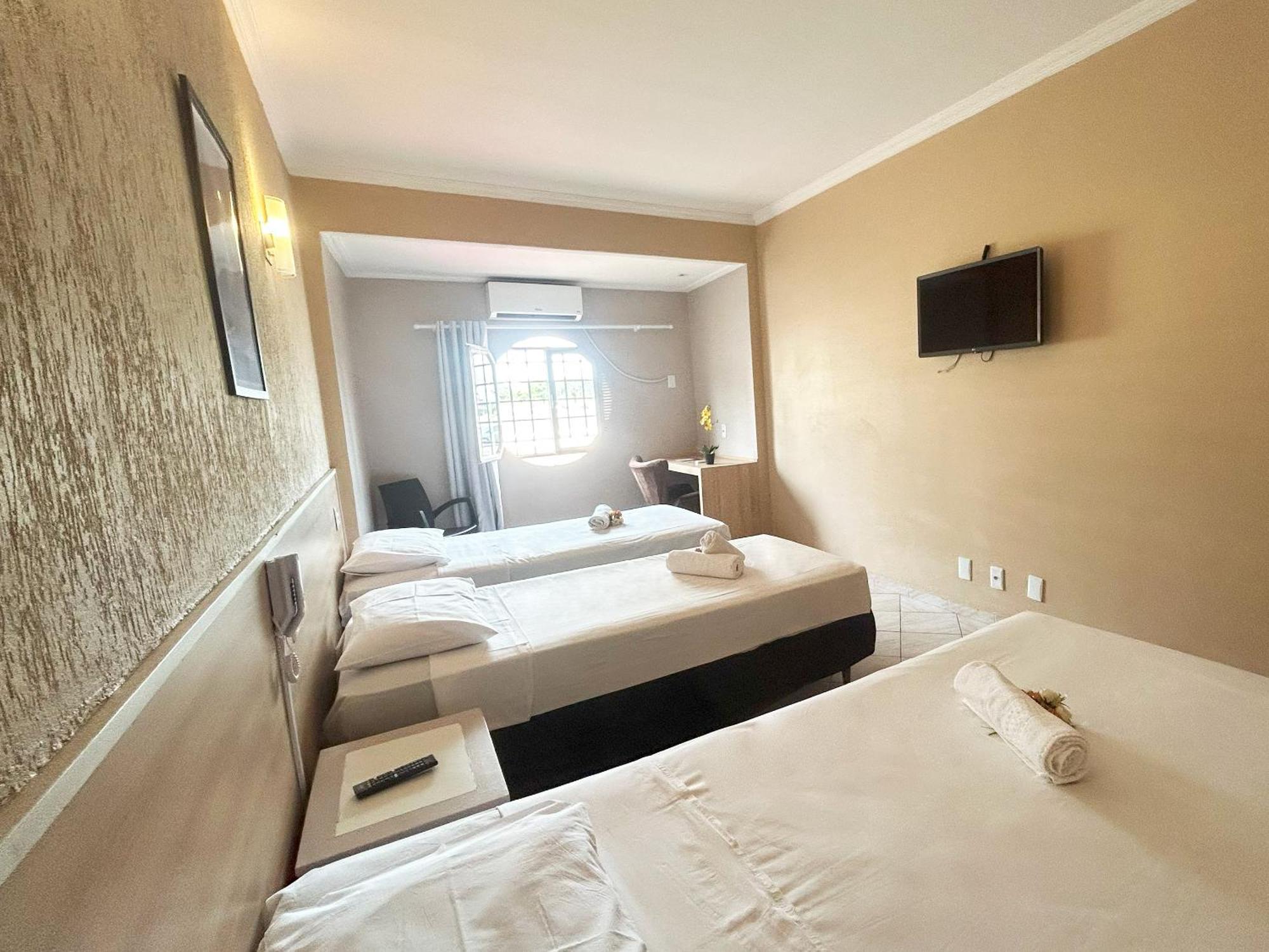 Hotel Econotel Brasilia Esterno foto