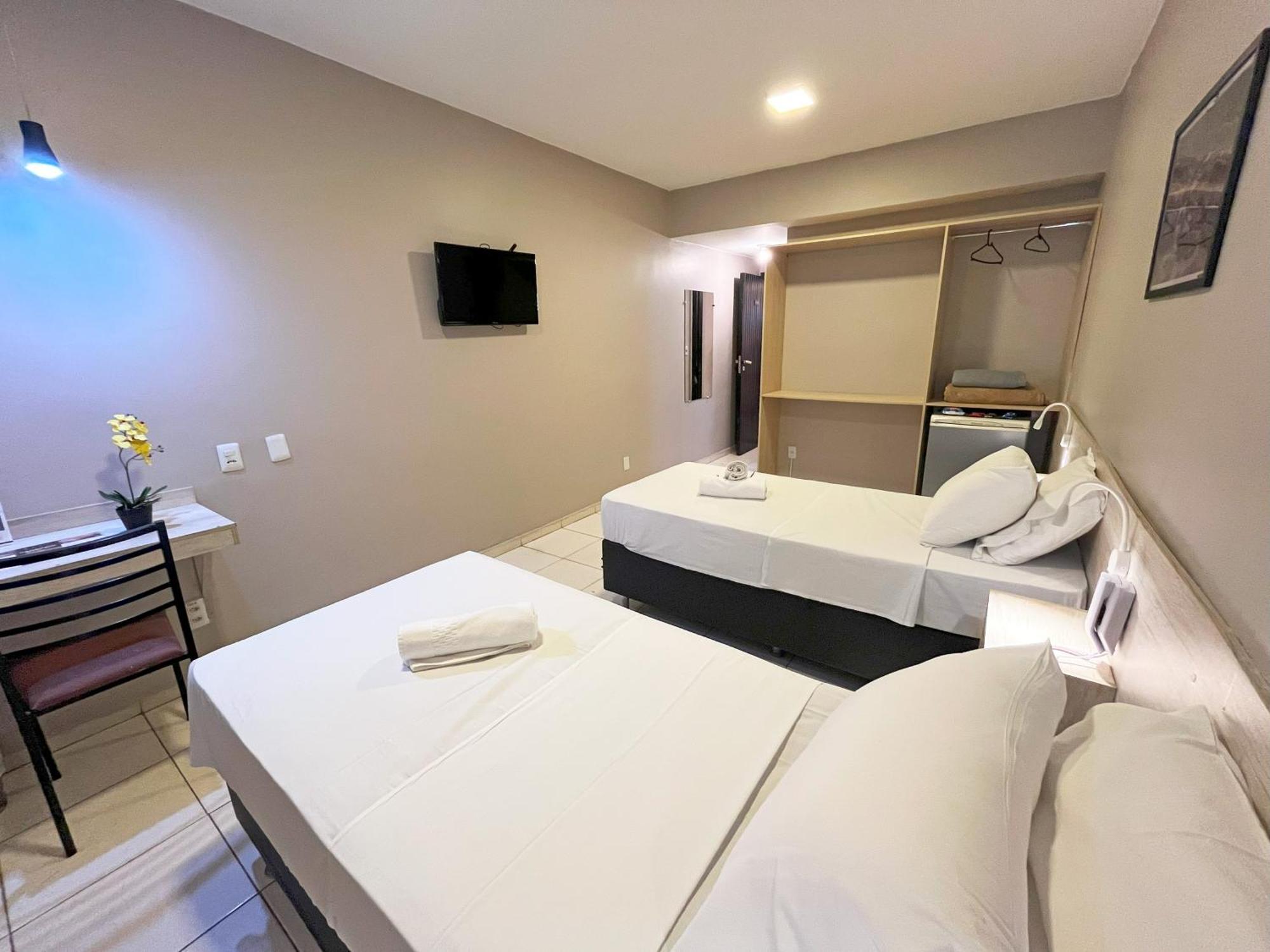 Hotel Econotel Brasilia Esterno foto