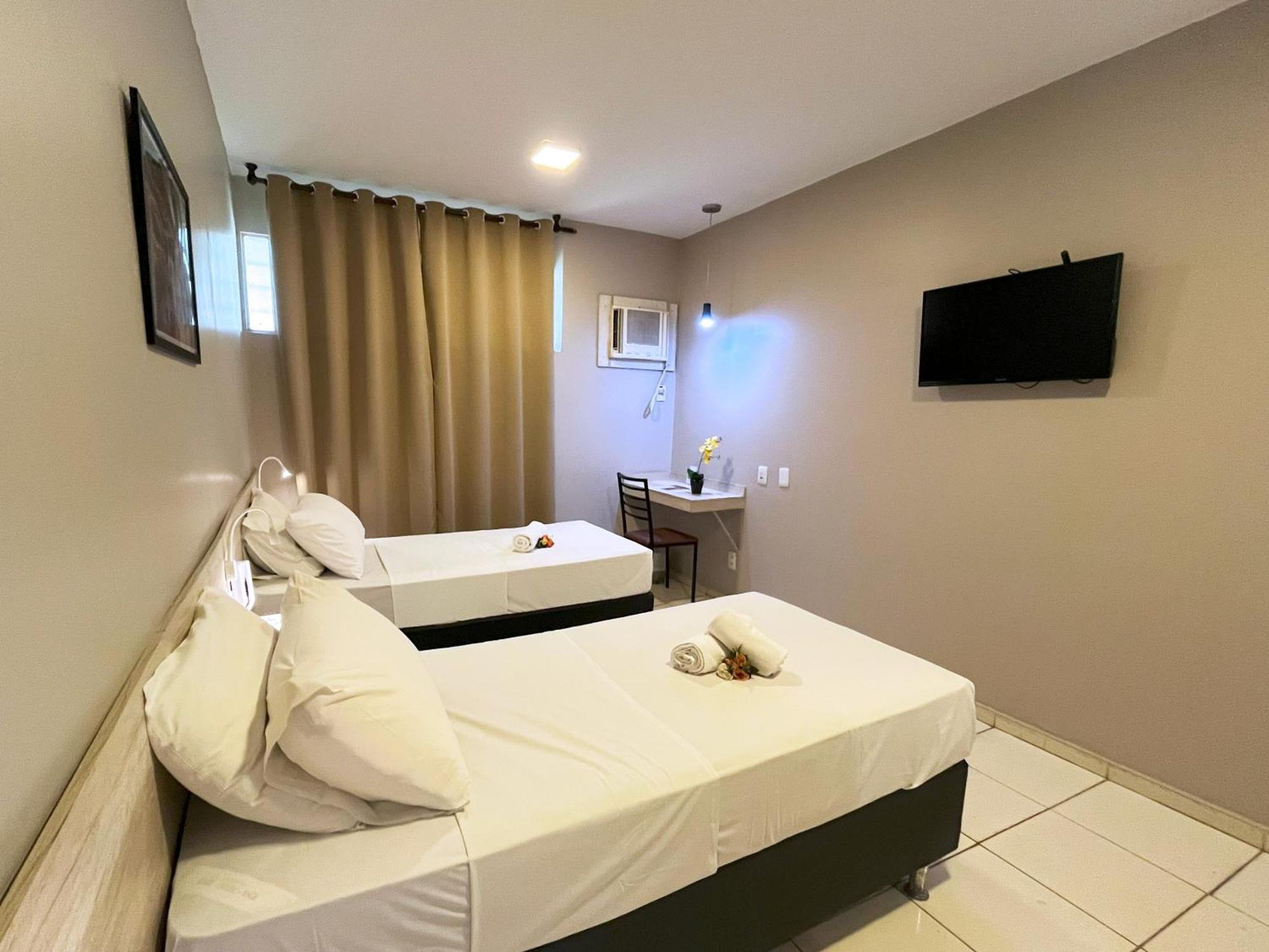 Hotel Econotel Brasilia Esterno foto